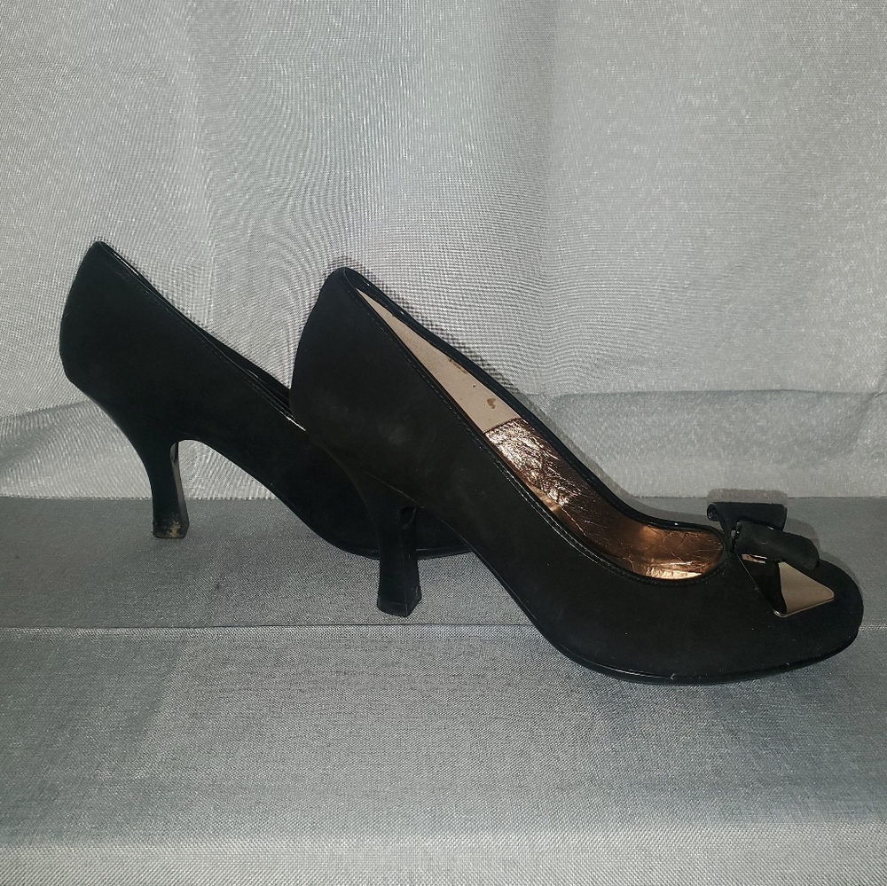 Söfft Black Heels with Gold&Black Bow